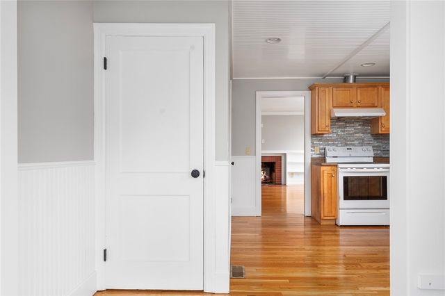 127 Prospect Street, East Greenwich, RI 02818