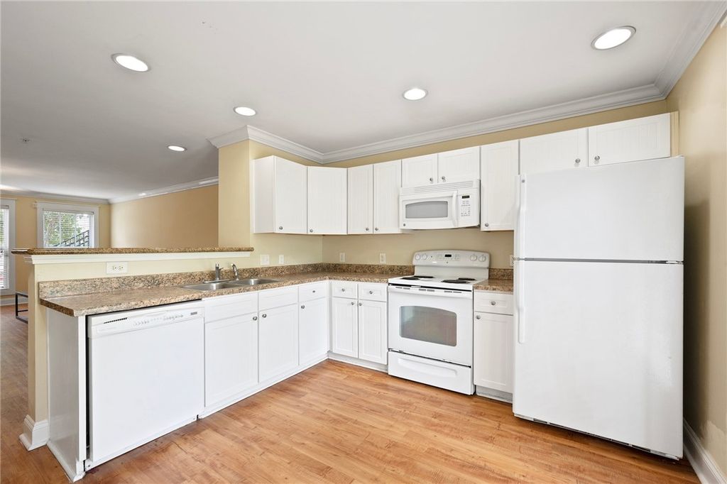 1725 Harvey Mitchell 1713, College Station, TX 77840 — photo 5