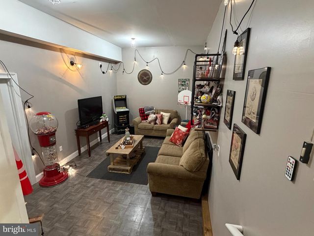 640 IRONWOOD DR, Williamstown, NJ 08094