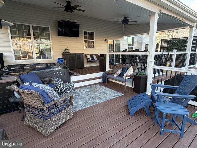 640 IRONWOOD DR, Williamstown, NJ 08094