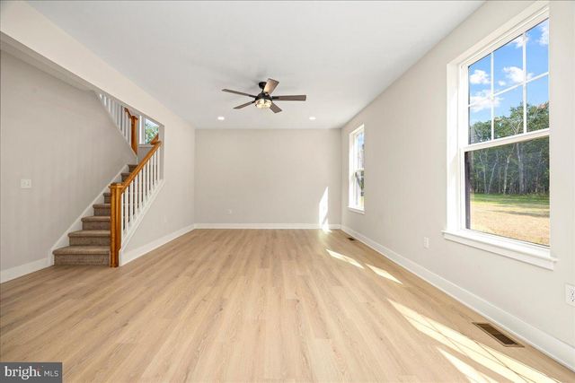 106 BLUE ANCHOR RD, Sicklerville, NJ 08081