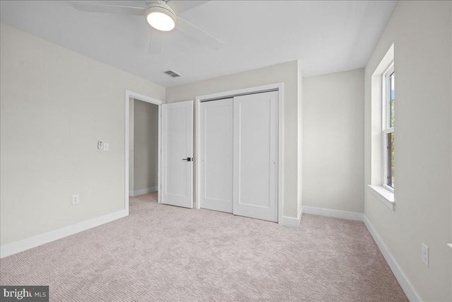 106 BLUE ANCHOR RD, Sicklerville, NJ 08081