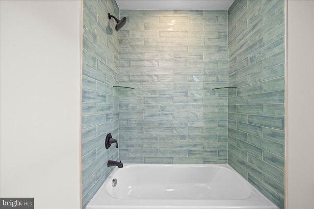 106 BLUE ANCHOR RD, Sicklerville, NJ 08081