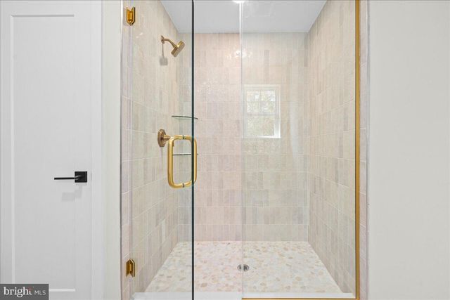 106 BLUE ANCHOR RD, Sicklerville, NJ 08081