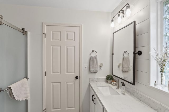 6709 S Moran View St, Spokane, WA 99224