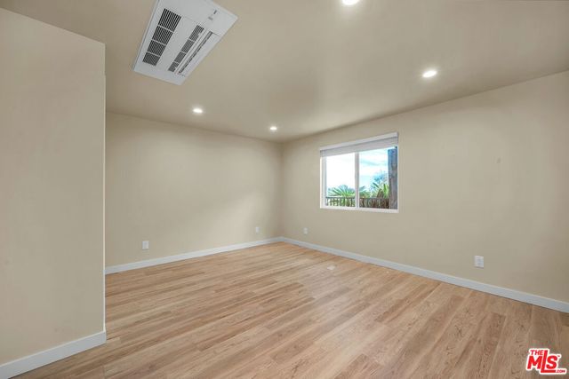 5322 Weatherford Drive, Los Angeles, CA 90008