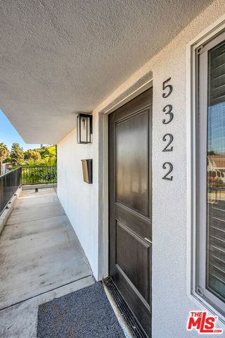 5322 Weatherford Drive, Los Angeles, CA 90008