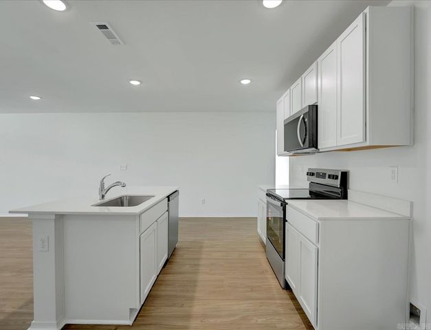 250 Bighorn Trail, Maumelle, AR 72113