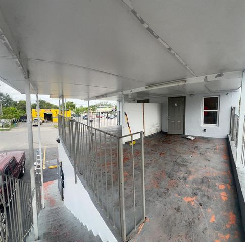 1186 NW 103rd Street 2, Miami, FL 33150