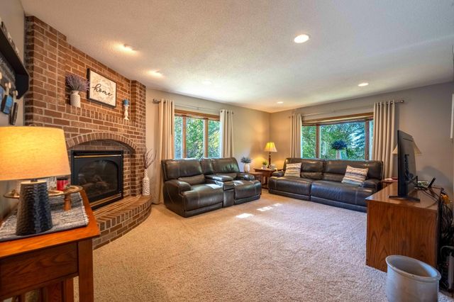 712 W Circle Drive, Montgomery, MN 56069