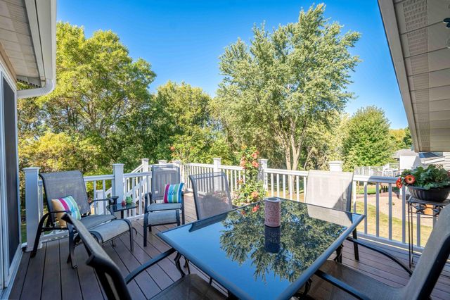 712 W Circle Drive, Montgomery, MN 56069