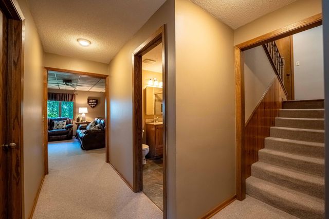 712 W Circle Drive, Montgomery, MN 56069