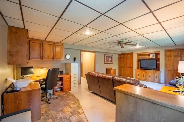 712 W Circle Drive, Montgomery, MN 56069