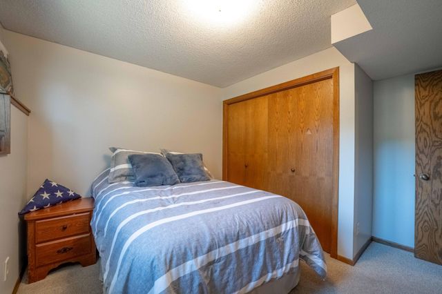 712 W Circle Drive, Montgomery, MN 56069