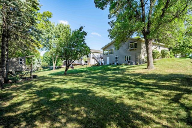 712 W Circle Drive, Montgomery, MN 56069
