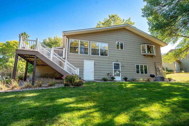 712 W Circle Drive, Montgomery, MN 56069