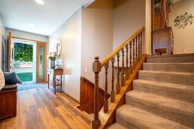 712 W Circle Drive, Montgomery, MN 56069