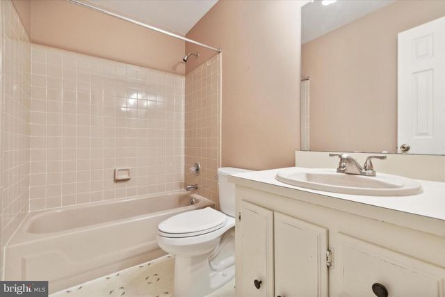 1607 BARBARA DR, Downingtown, PA 19335
