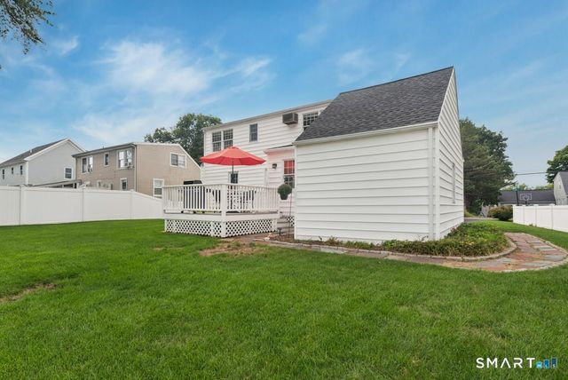 100 Flint Street, Trumbull, CT 06611