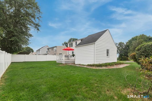 100 Flint Street, Trumbull, CT 06611