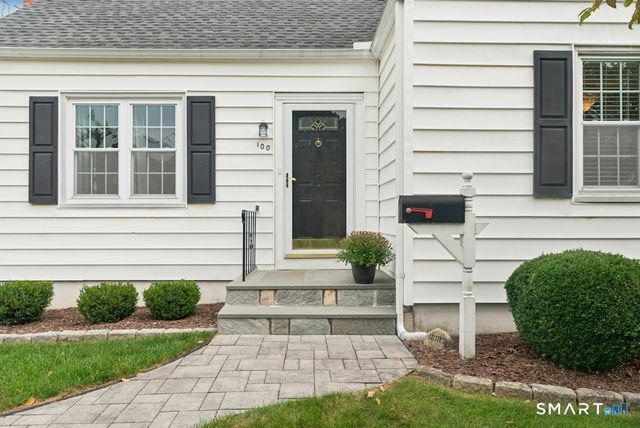 100 Flint Street, Trumbull, CT 06611