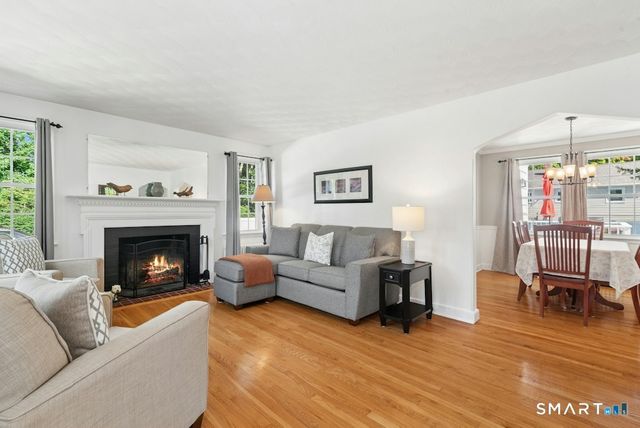 100 Flint Street, Trumbull, CT 06611