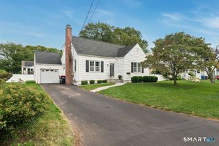 100 Flint Street, Trumbull, CT 06611
