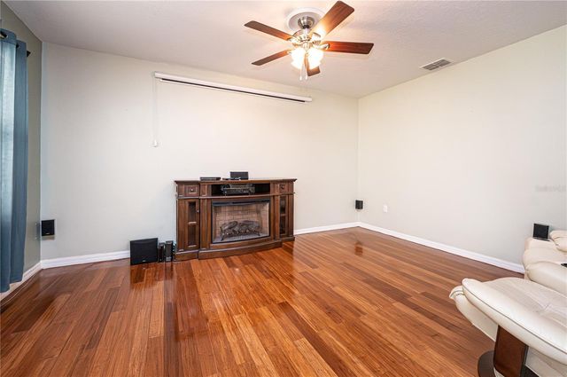 260 SUNNY DAY WAY, Davenport, FL 33897