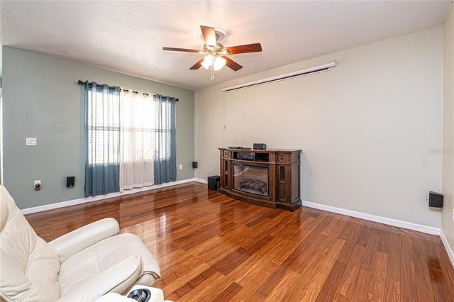 260 SUNNY DAY WAY, Davenport, FL 33897