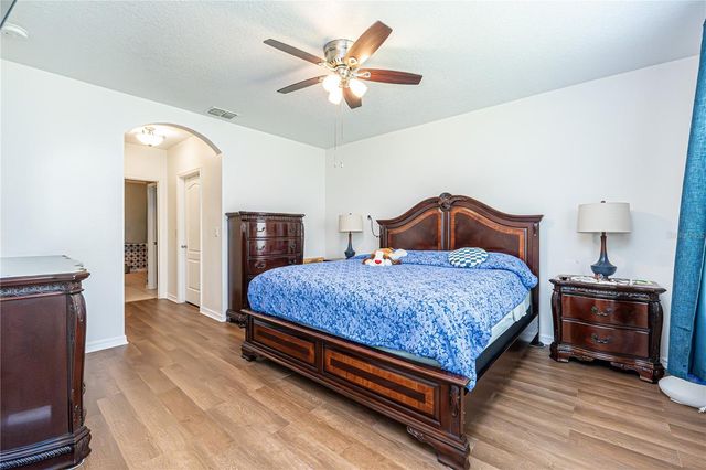 260 SUNNY DAY WAY, Davenport, FL 33897