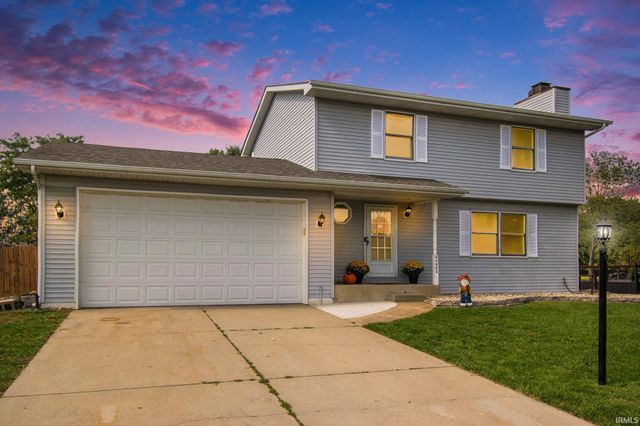 54805 W Sunray Drive, Osceola, IN 46561