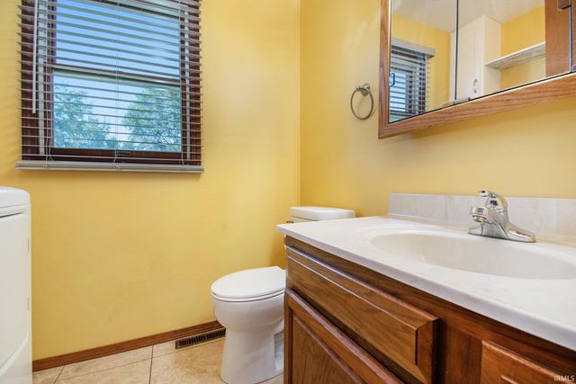 54805 W Sunray Drive, Osceola, IN 46561