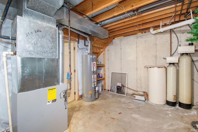 54805 W Sunray Drive, Osceola, IN 46561