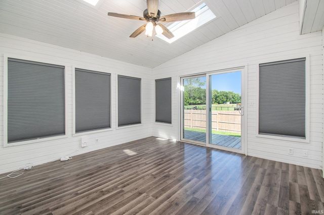 54805 W Sunray Drive, Osceola, IN 46561