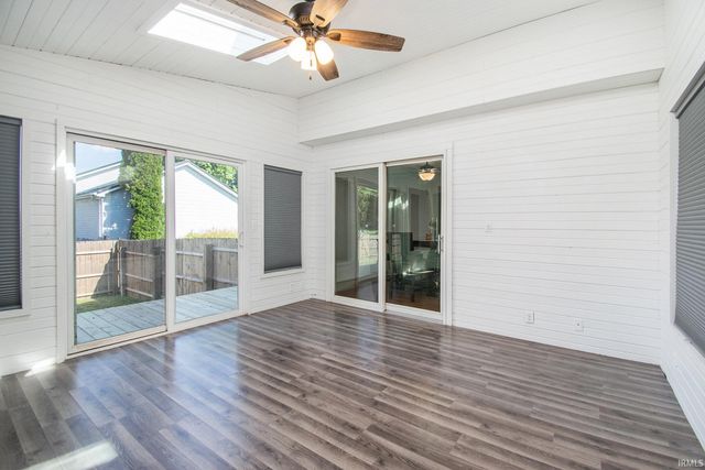 54805 W Sunray Drive, Osceola, IN 46561