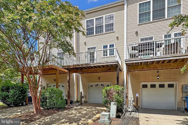 42627 HOMEFRONT TER, Chantilly, VA 20152