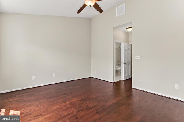 42627 HOMEFRONT TER, Chantilly, VA 20152