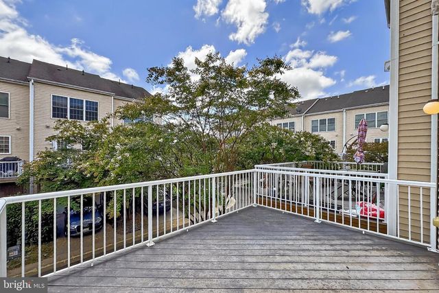 42627 HOMEFRONT TER, Chantilly, VA 20152