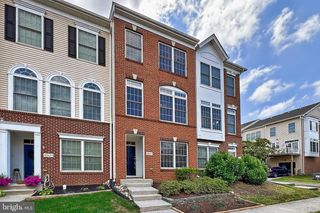 42627 HOMEFRONT TER, Chantilly, VA 20152