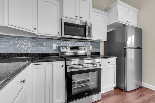 971 CRAYTON RIDGE DR, Cordova, TN 38018