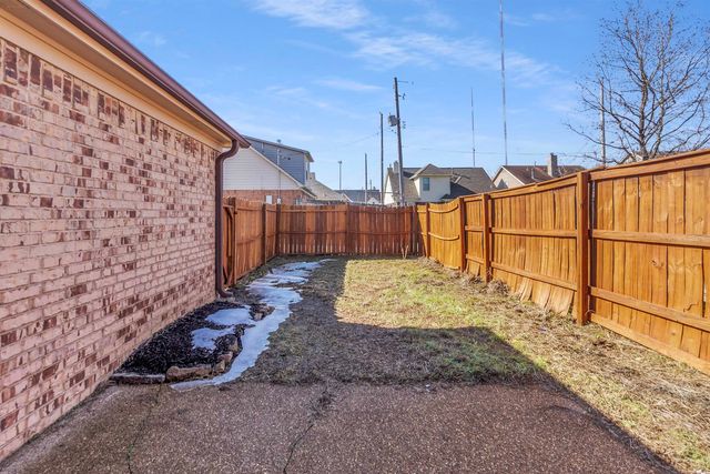 971 CRAYTON RIDGE DR, Cordova, TN 38018