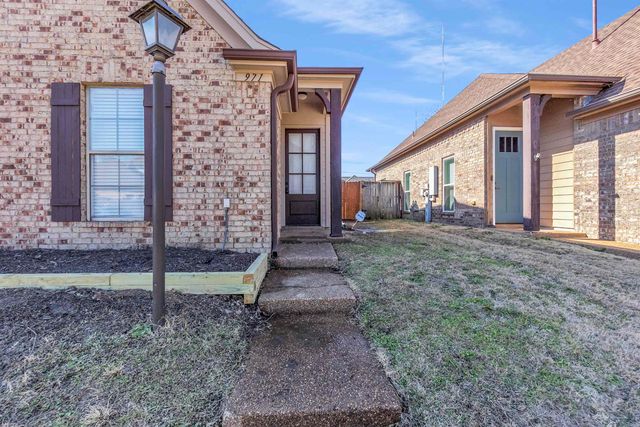 971 CRAYTON RIDGE DR, Cordova, TN 38018