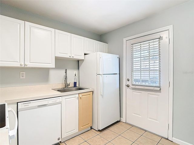 201 PINE VIOLET COURT 201, Tampa, FL 33612