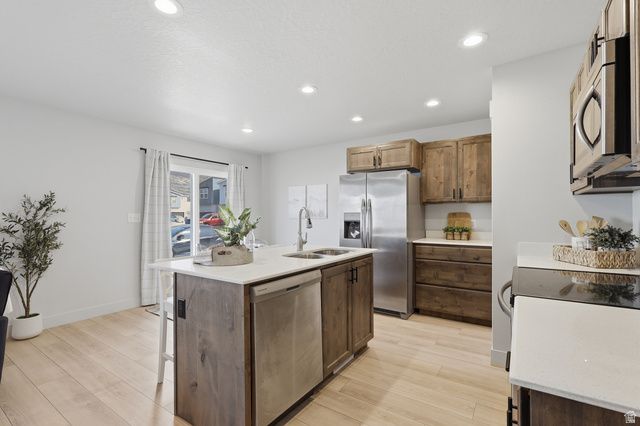 4025 S SAGE WOOD AVE, Mapleton, UT 84664