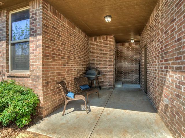 3024 Wind Call Lane, Edmond, OK 73034