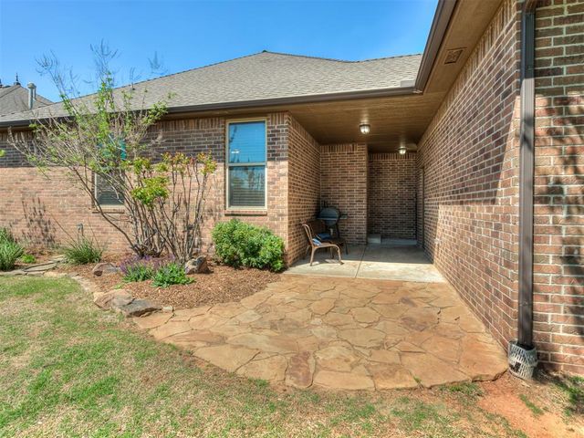 3024 Wind Call Lane, Edmond, OK 73034