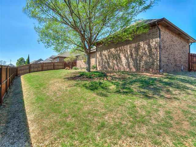 3024 Wind Call Lane, Edmond, OK 73034