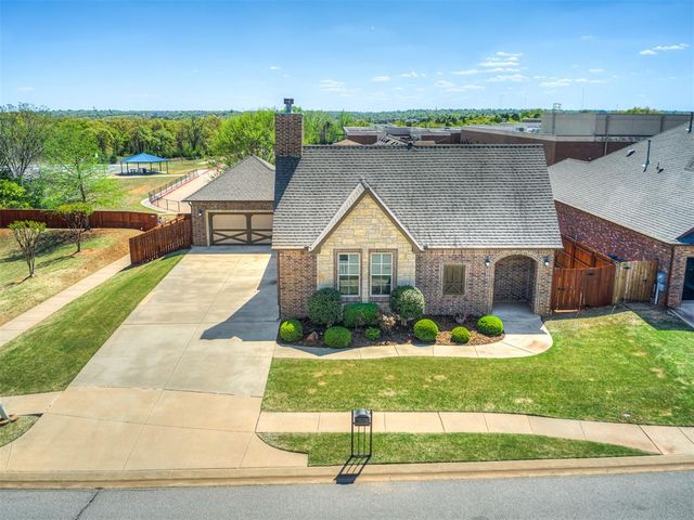 3024 Wind Call Lane, Edmond, OK 73034