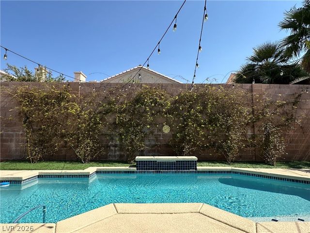 1515 Emerald Peak Avenue, Henderson, NV 89012