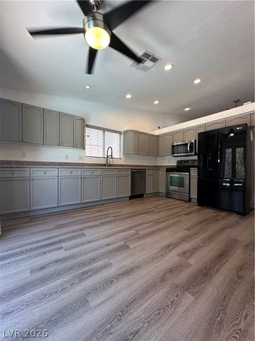 1515 Emerald Peak Avenue, Henderson, NV 89012
